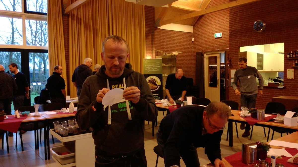 Theory chroma course Zundert. Chroma Circular filter paper. Pfeiffer chromatography. December 2017 The Netherlands.